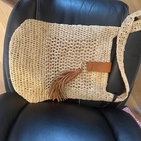 Laggo Raffia Shoulder Bag - Picture 7 of 12